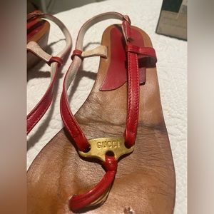 VINTAGE red Gucci sandals